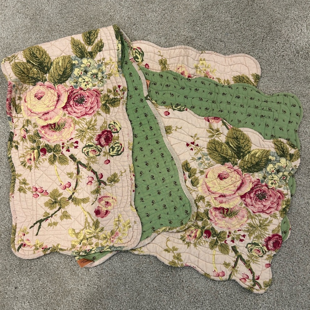 Floral Quilted Table Runner and 3 Placemats with Green Accents. Reversible.